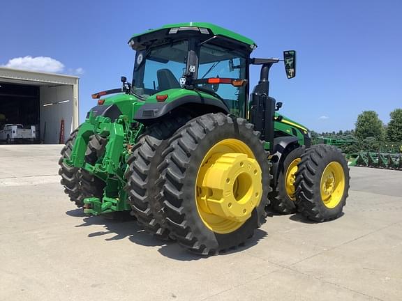 Image of John Deere 8R 410 equipment image 4