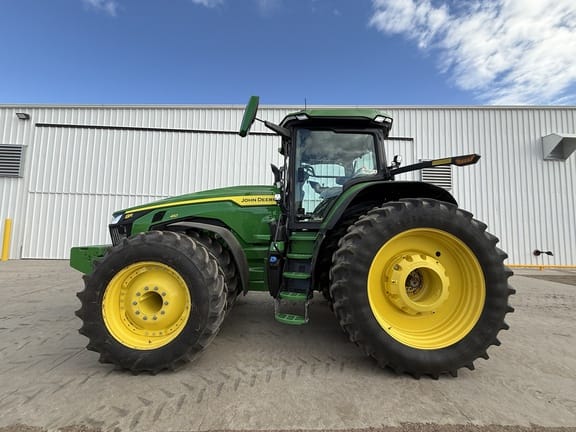 2024 John Deere 8R 410 Equipment Image0