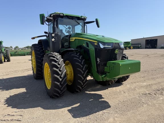 Image of John Deere 8R 410 equipment image 3