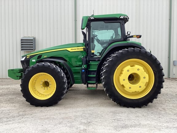2024 John Deere 8R 410 Equipment Image0