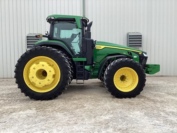 Image of John Deere 8R 410 equipment image 3
