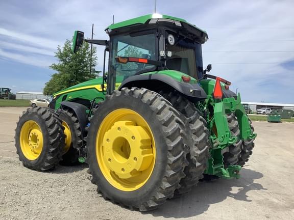 Image of John Deere 8R 410 equipment image 3