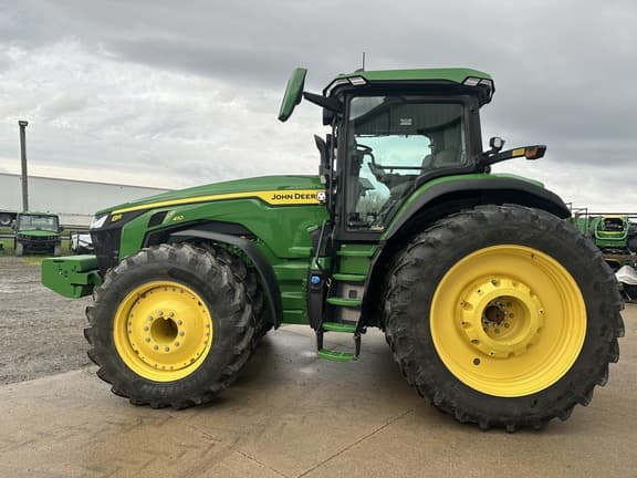 Image of John Deere 8R 410 equipment image 3