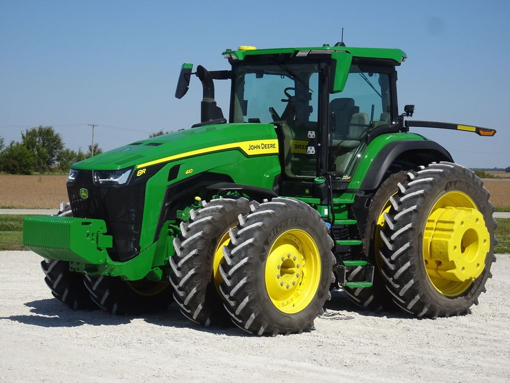 2024 John Deere 8R 410 Equipment Image0