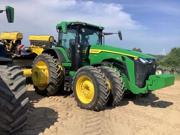 2024 John Deere 8R 410 Equipment Image0