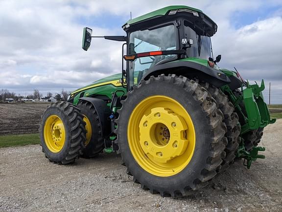 Image of John Deere 8R 410 equipment image 2