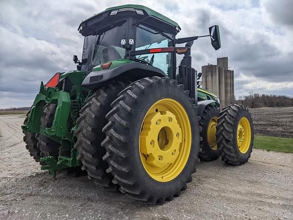 Image of John Deere 8R 410 equipment image 4