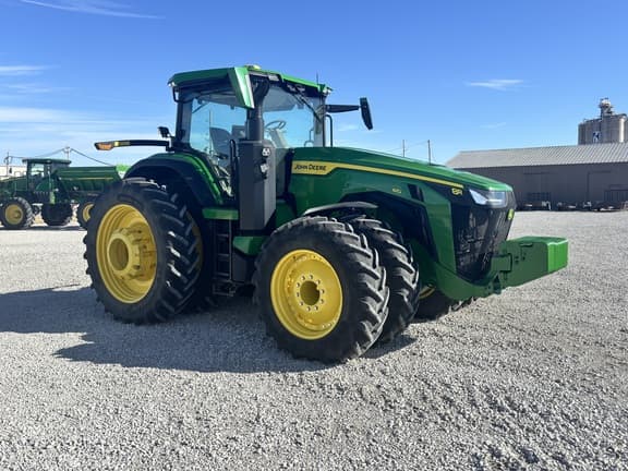 Image of John Deere 8R 410 equipment image 4
