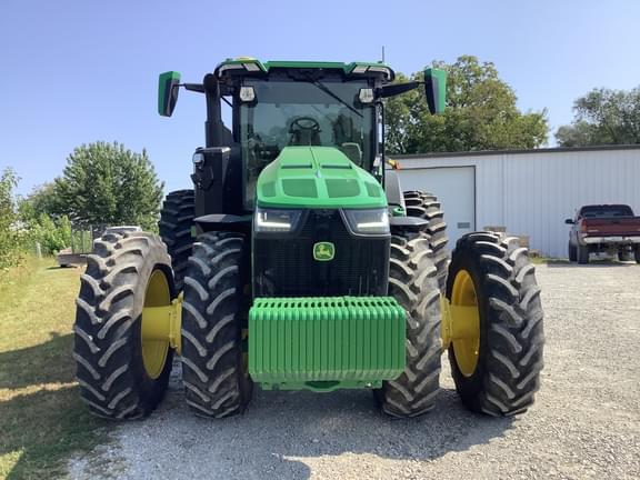 Image of John Deere 8R 410 equipment image 4
