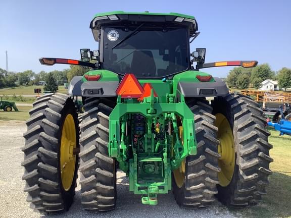 Image of John Deere 8R 410 equipment image 2