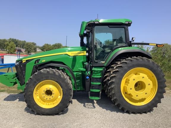 Image of John Deere 8R 410 equipment image 2