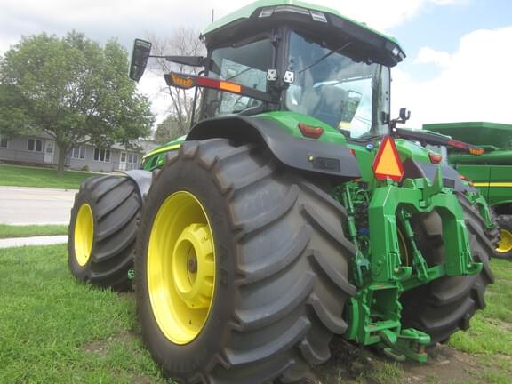 Image of John Deere 8R 410 equipment image 3