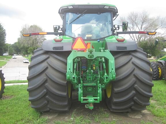 Image of John Deere 8R 410 equipment image 4