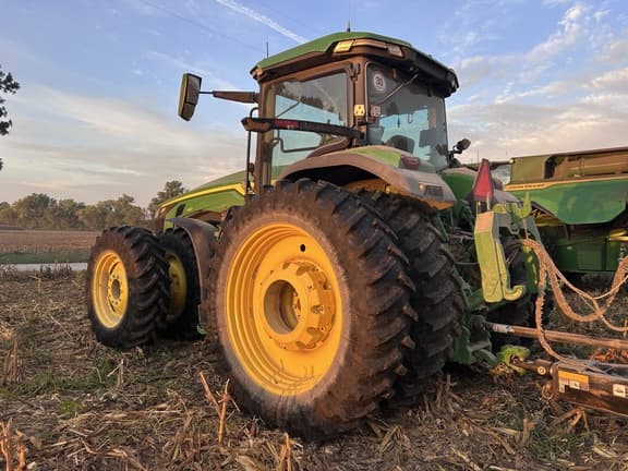 Image of John Deere 8R 410 equipment image 2