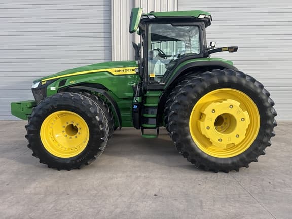 Image of John Deere 8R 410 Primary image