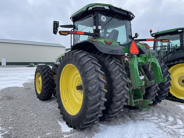 Image of John Deere 8R 410 equipment image 4