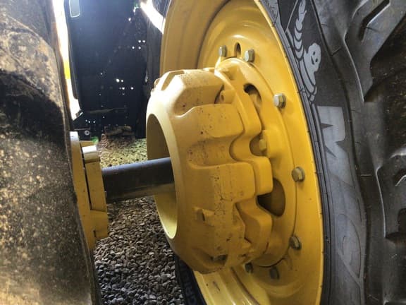 Image of John Deere 8R 410 equipment image 4