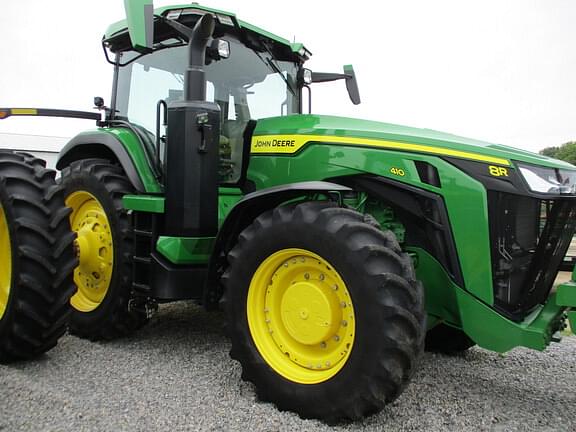 Image of John Deere 8R 410 equipment image 4