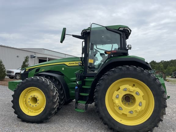 Image of John Deere 8R 410 equipment image 4