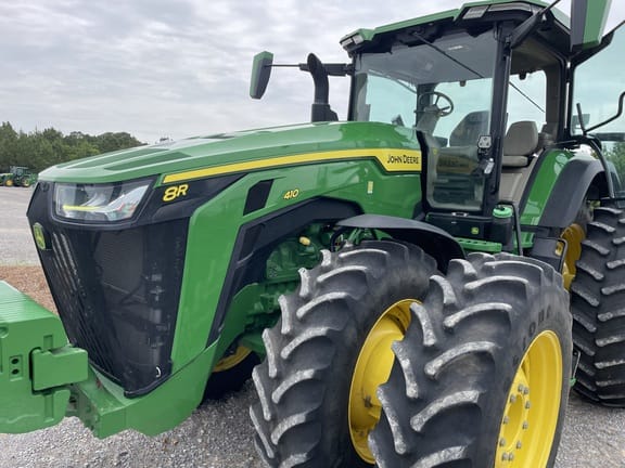 2024 John Deere 8R 410 Equipment Image0