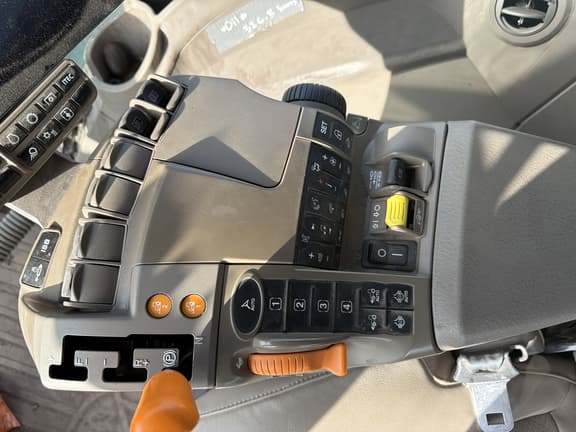 Image of John Deere 8R 410 equipment image 1