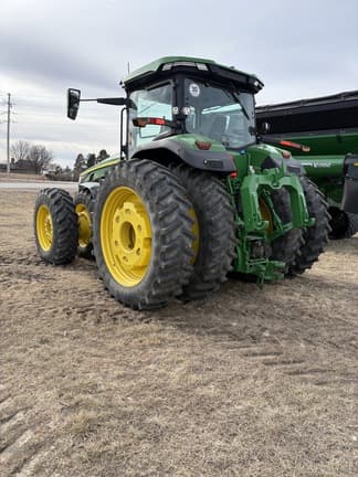 Image of John Deere 8R 410 equipment image 2