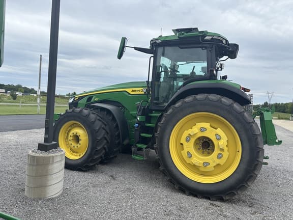 Image of John Deere 8R 410 equipment image 4