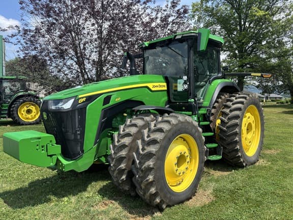 Image of John Deere 8R 410 equipment image 2