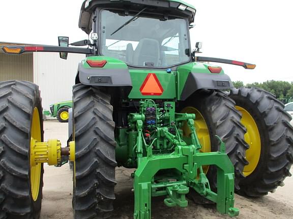 Image of John Deere 8R 410 equipment image 3