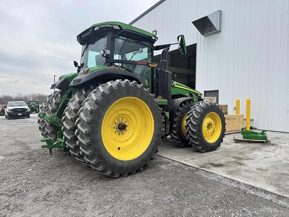 Image of John Deere 8R 410 equipment image 2