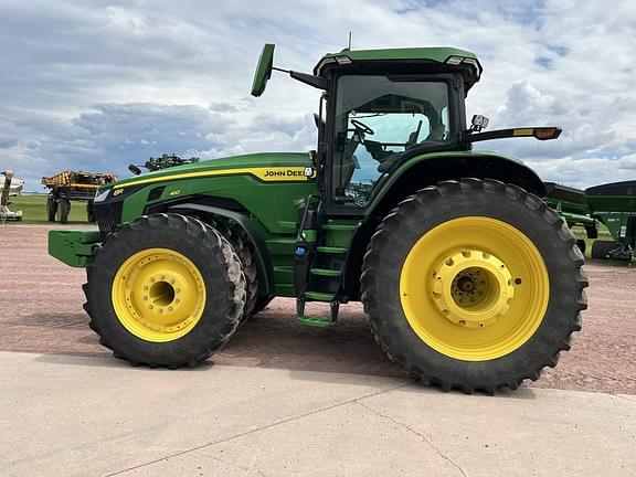 Image of John Deere 8R 410 equipment image 4