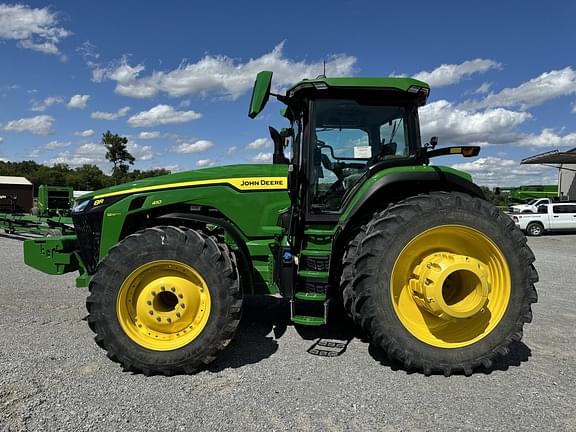 Image of John Deere 8R 410 equipment image 2