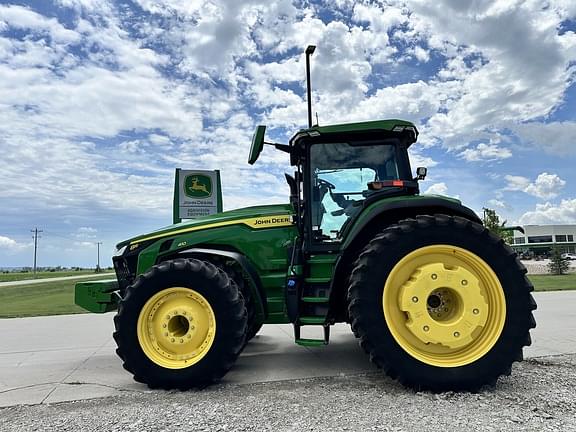Image of John Deere 8R 410 equipment image 1