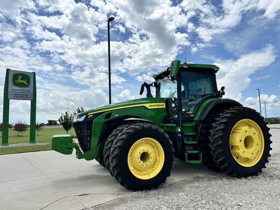 Image of John Deere 8R 410 equipment image 1
