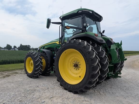 Image of John Deere 8R 410 equipment image 3