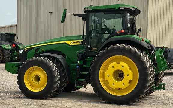 Image of John Deere 8R 410 equipment image 4
