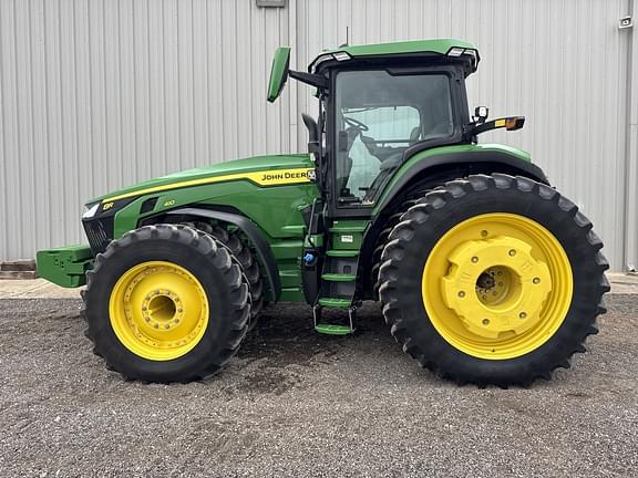 Image of John Deere 8R 410 Primary image