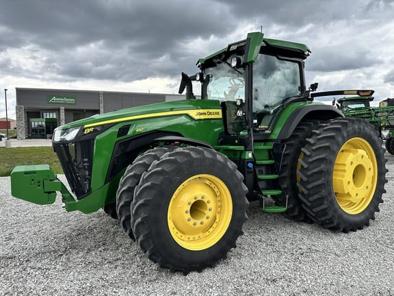 2024 John Deere 8R 410 Equipment Image0