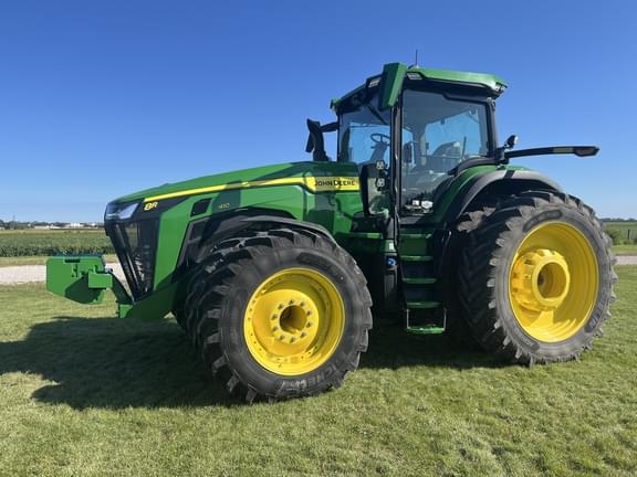 Image of John Deere 8R 410 Primary image