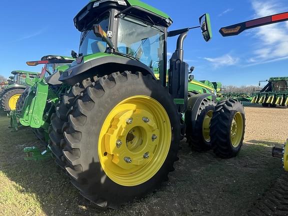 Image of John Deere 8R 410 equipment image 3