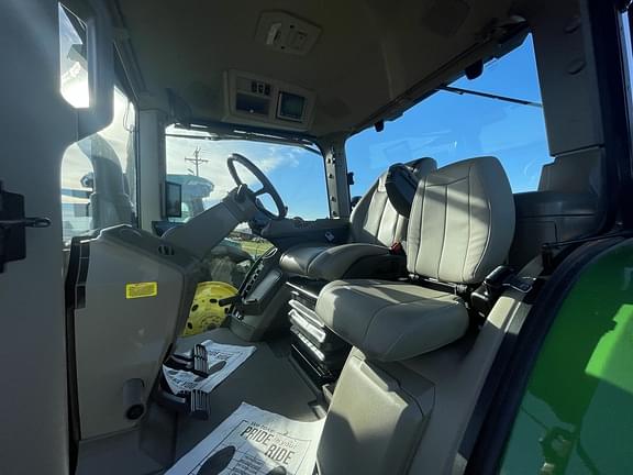 Image of John Deere 8R 410 equipment image 1