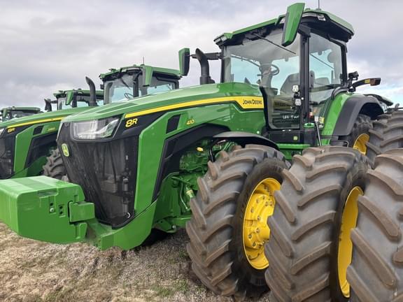Image of John Deere 8R 410 equipment image 1