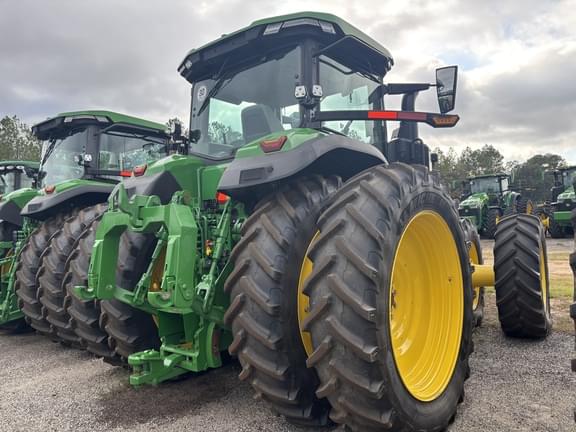 Image of John Deere 8R 410 equipment image 2