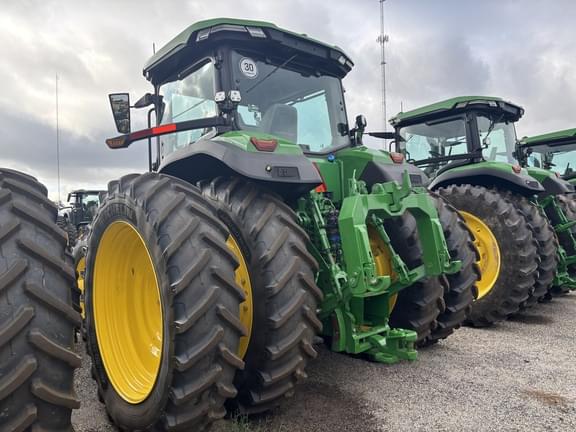 Image of John Deere 8R 410 equipment image 3
