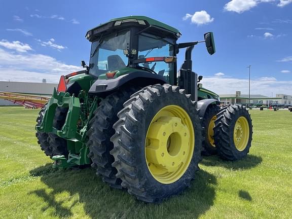 Image of John Deere 8R 410 equipment image 4