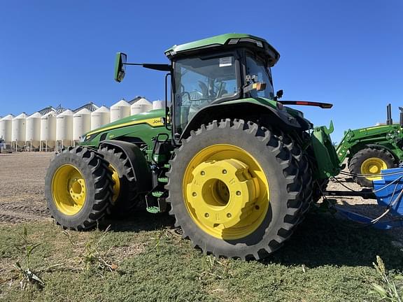 Image of John Deere 8R 410 equipment image 4