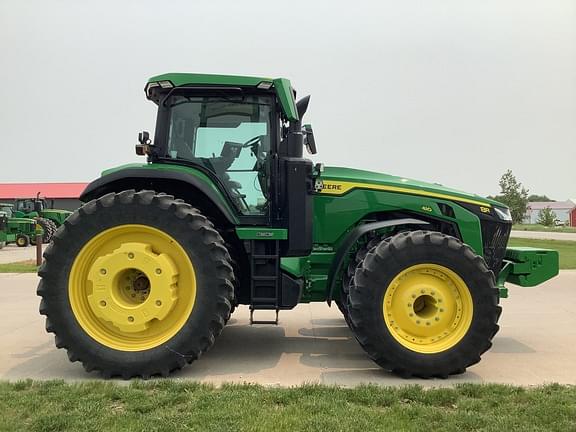 Image of John Deere 8R 410 equipment image 4
