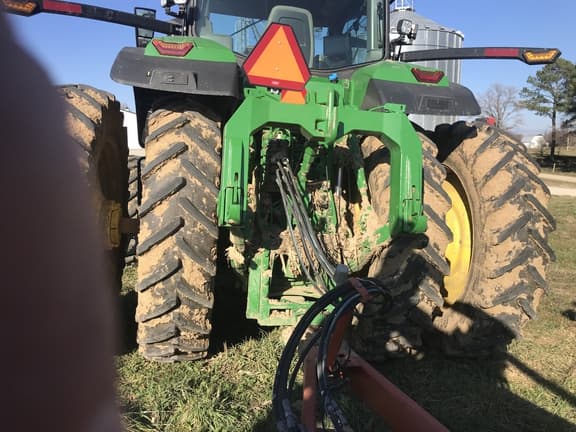 Image of John Deere 8R 410 equipment image 4