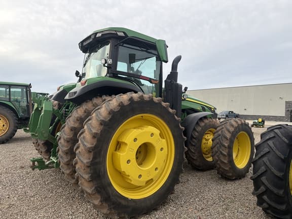 Image of John Deere 8R 410 equipment image 2