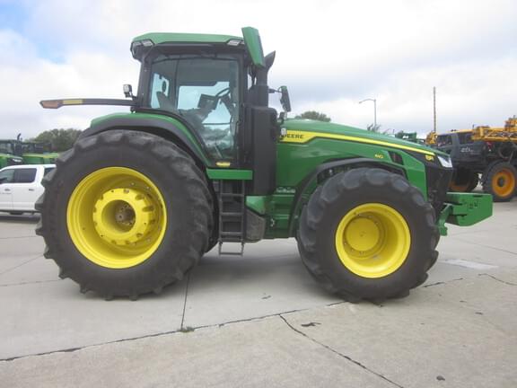 Image of John Deere 8R 410 equipment image 4
